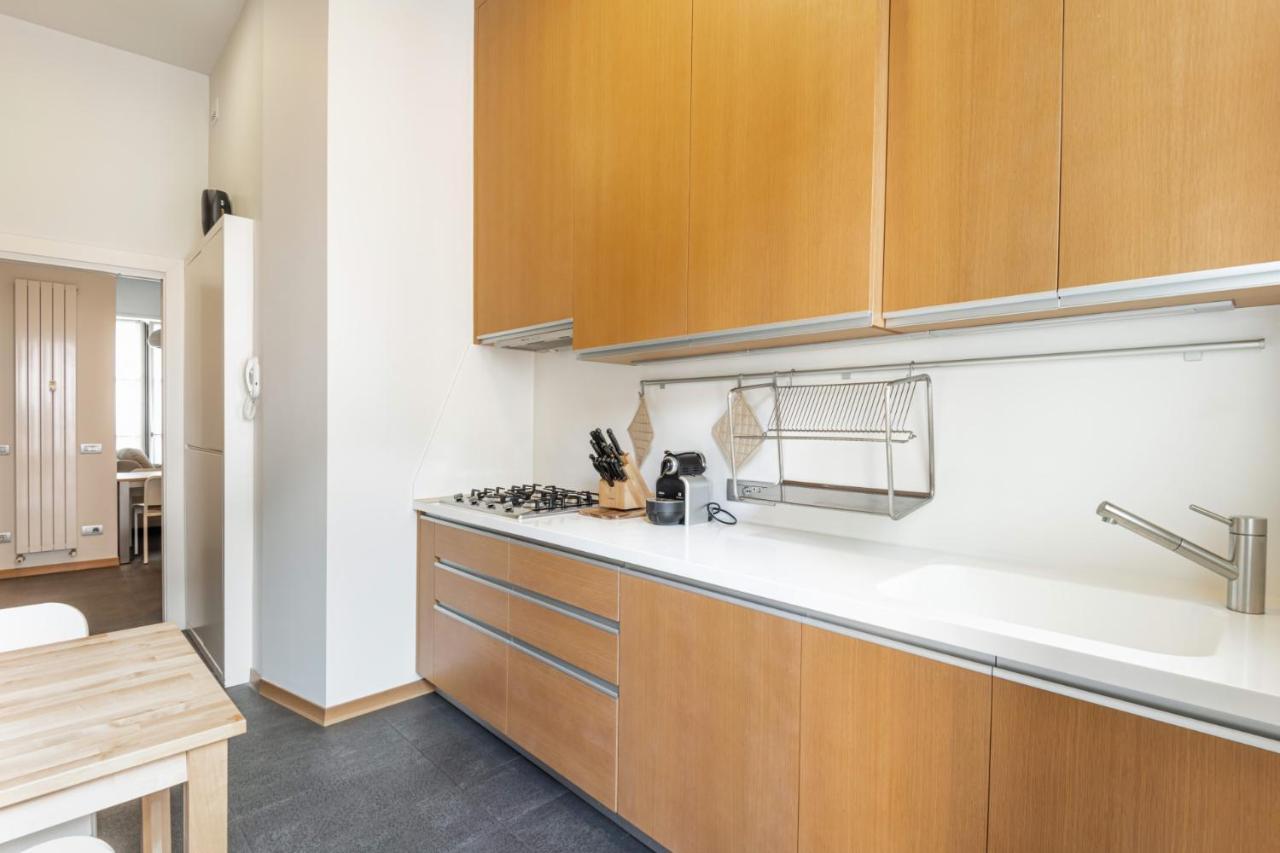 Easylife - Elegante Dimora Due Passi Dal Duomo Apartment มิลาน ภายนอก รูปภาพ